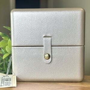 A New Day Jewelry Box with Snap Closure